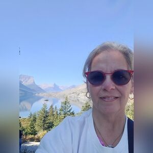 Meet your Posher, Sharyn